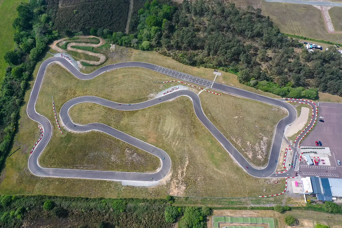 Image d'illustration de la section concernant le complexe et le circuit